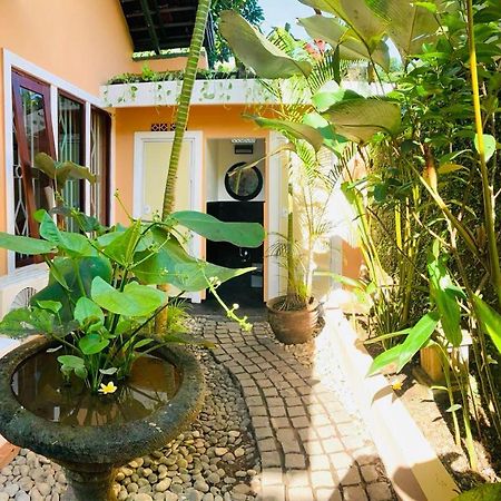 Giri'S Villa Jimbaran Ungasan Dış mekan fotoğraf