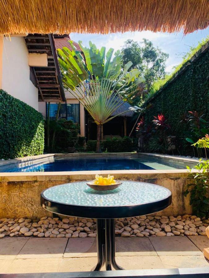 Giri'S Villa Jimbaran Ungasan Dış mekan fotoğraf