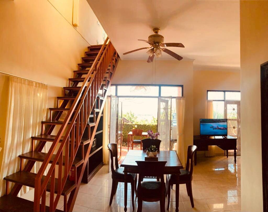 Giri'S Villa Jimbaran Ungasan Dış mekan fotoğraf